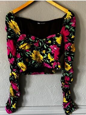 zara floral crop top